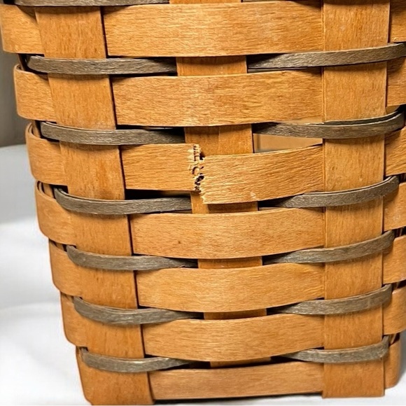 🌻VINTAGE Small Longaberger Wooden Woven Basket - Picture 13 of 13